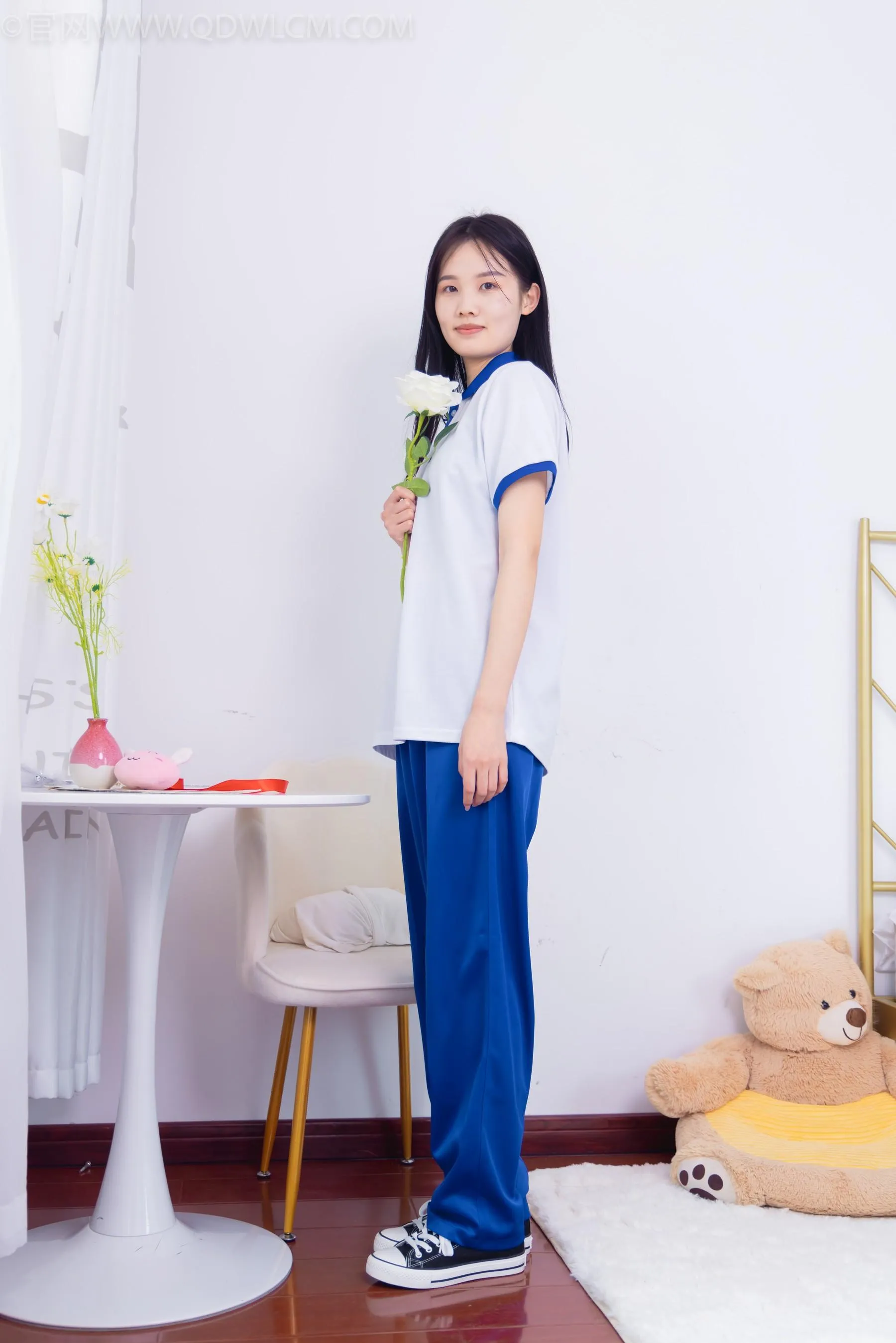 物恋传媒 NO.1515 颜颜-校园时的她 [151P]插图3